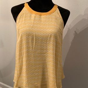 Sleeveless blouse